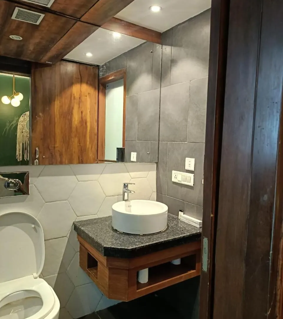 Studioz2Let Gurgaon Hotel